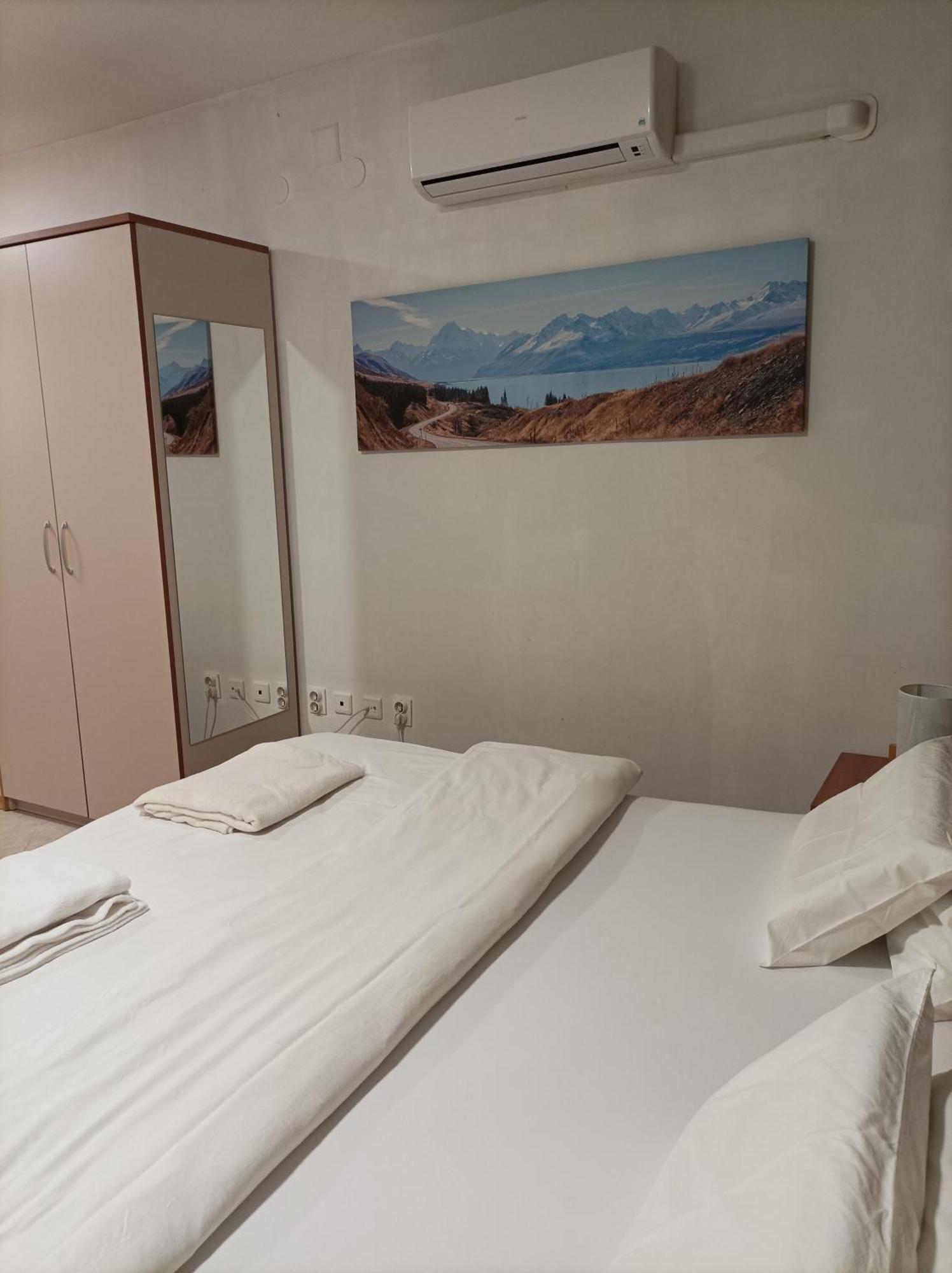 Rooms & Apartment Hegic Zadar Ngoại thất bức ảnh
